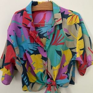 Vintage. Cropped. Tie-waist. Top